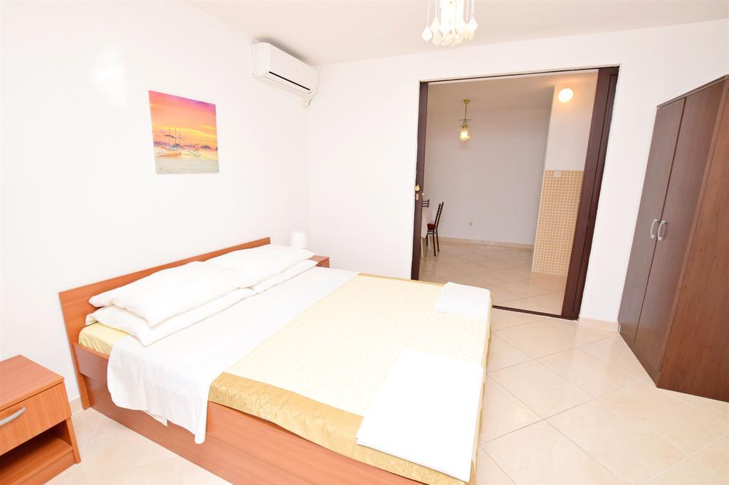 Apartments Dubravka Писак Екстериор снимка
